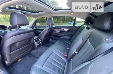 Седан BMW 7 Series 2017 в Киеве