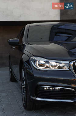 Седан BMW 7 Series 2018 в 
