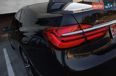 Седан BMW 7 Series 2018 в 