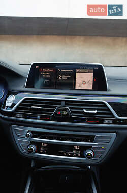 Седан BMW 7 Series 2018 в 