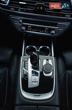 Седан BMW 7 Series 2018 в 