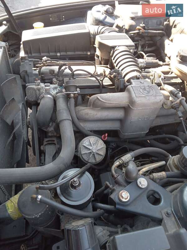 Седан BMW 7 Series 1992 в Житомире