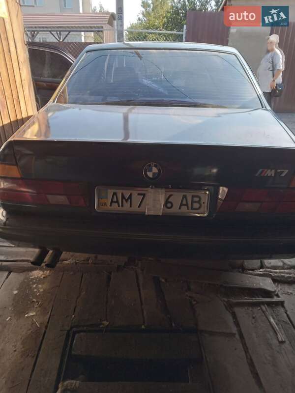 Седан BMW 7 Series 1992 в Житомире