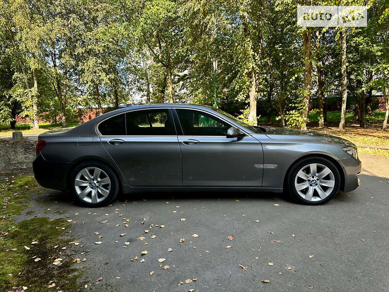 Седан BMW 7 Series 2014 в Шепетівці