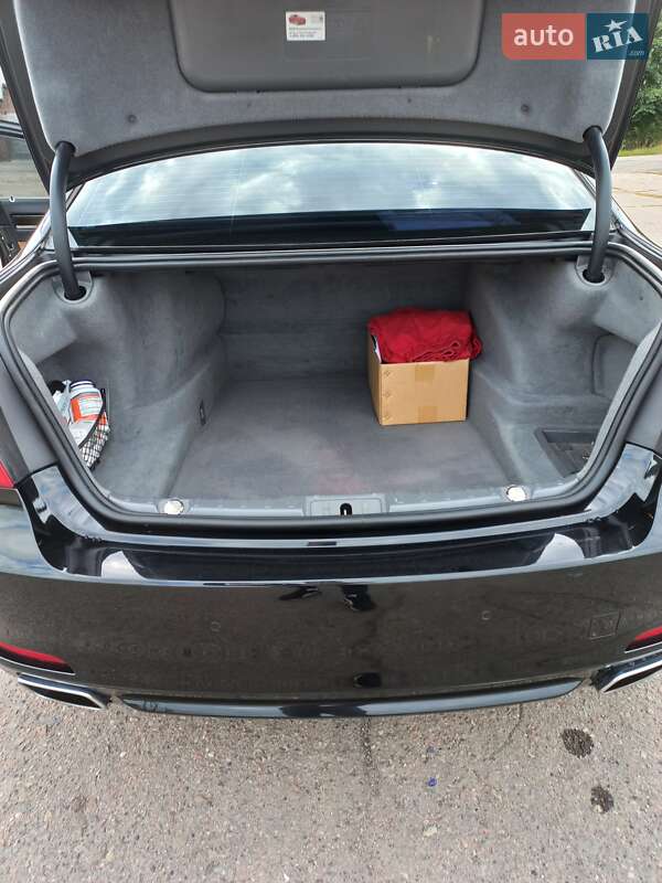 Седан BMW 7 Series 2011 в Ровно фото 13 Седан BMW 7 Series 2011 в Ровно