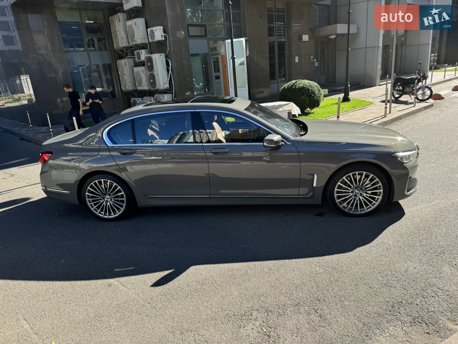 2019 BMW 7er - мініатюра 3