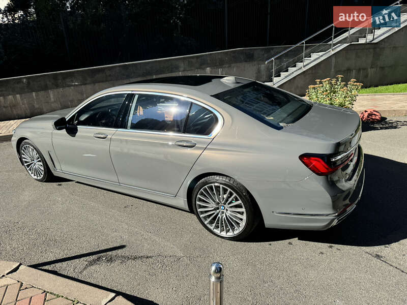 Седан BMW 7 Series 2019 в Чернівцях