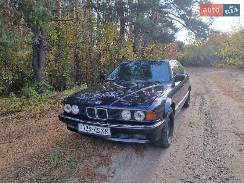 Седан BMW 7 Series 1990 в Харкові