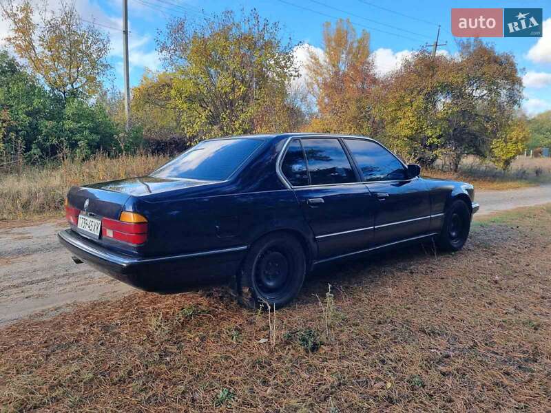 Седан BMW 7 Series 1990 в Харкові