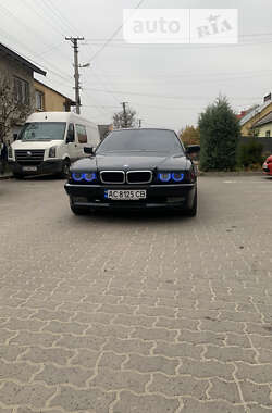 Седан BMW 7 Series 1995 в Жидачове