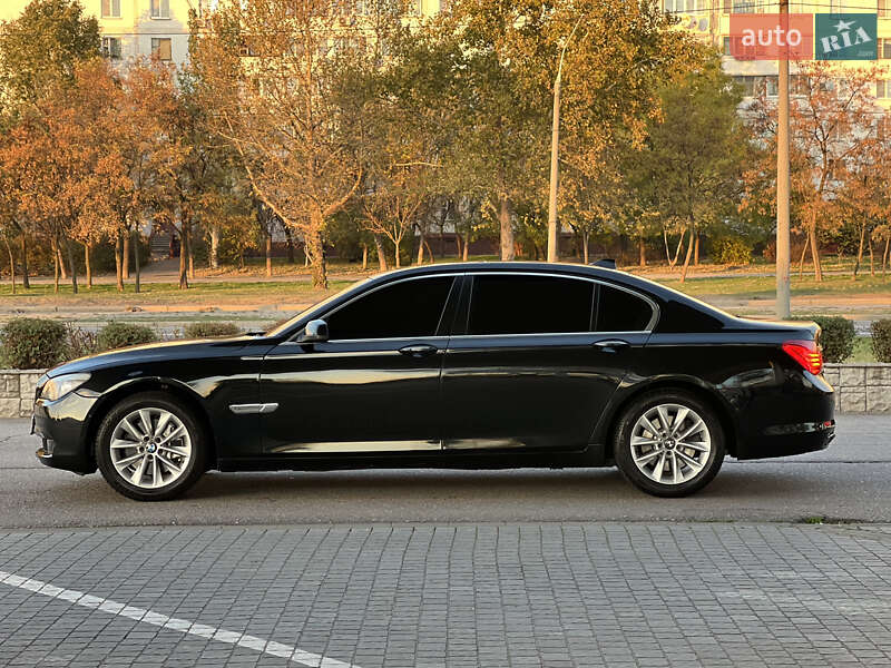 Седан BMW 7 Series 2011 в Запоріжжі