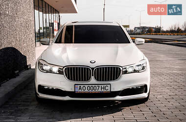 Седан BMW 7 Series 2016 в 