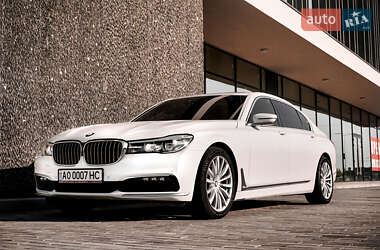Седан BMW 7 Series 2016 в 