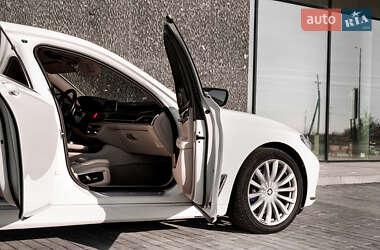 Седан BMW 7 Series 2016 в 