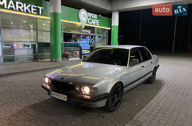 Седан BMW 7 Series 1993 в Радивилове