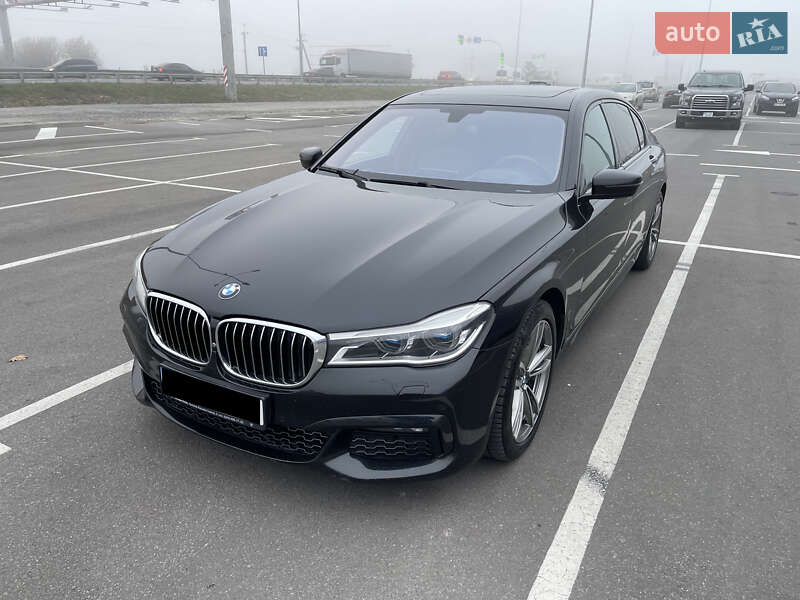 Седан BMW 7 Series 2017 в Львові