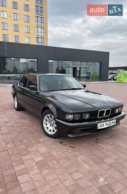 Седан BMW 7 Series 1988 в Нетешине