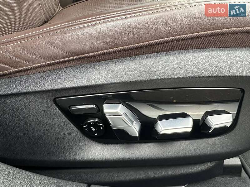 Седан BMW 7 Series 2017 в Виннице