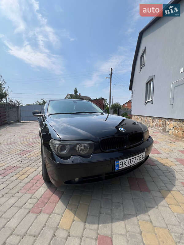 Седан BMW 7 Series 2005 в 