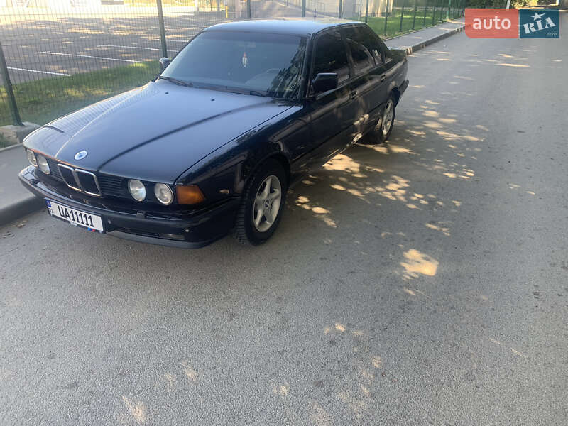 BMW 7 Series 1991