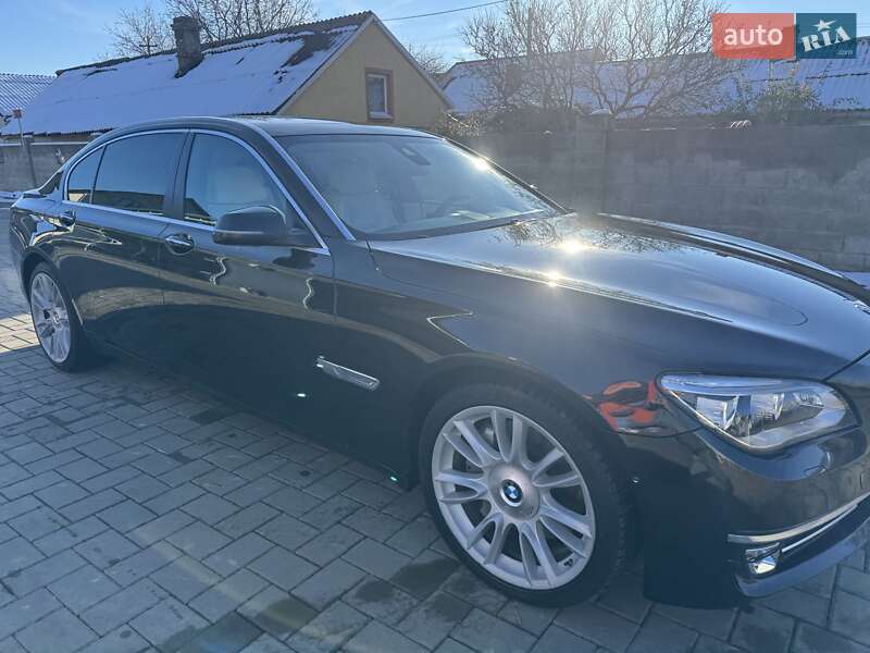 Седан BMW 7 Series 2014 в Черновцах