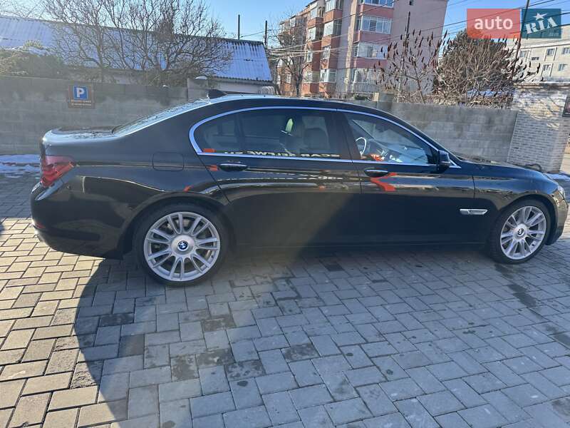 Седан BMW 7 Series 2014 в Черновцах