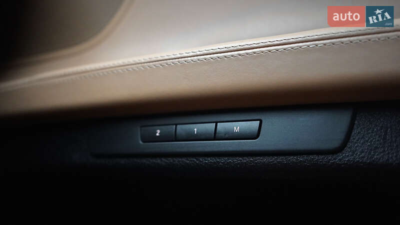 Седан BMW 7 Series 2014 в Львові