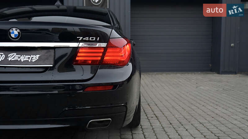 Седан BMW 7 Series 2014 в Львові