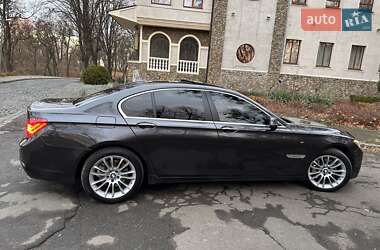 Седан BMW 7 Series 2014 в Львові