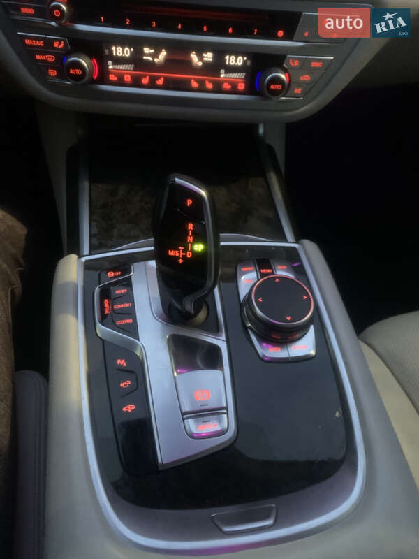 Седан BMW 7 Series 2016 в Києві