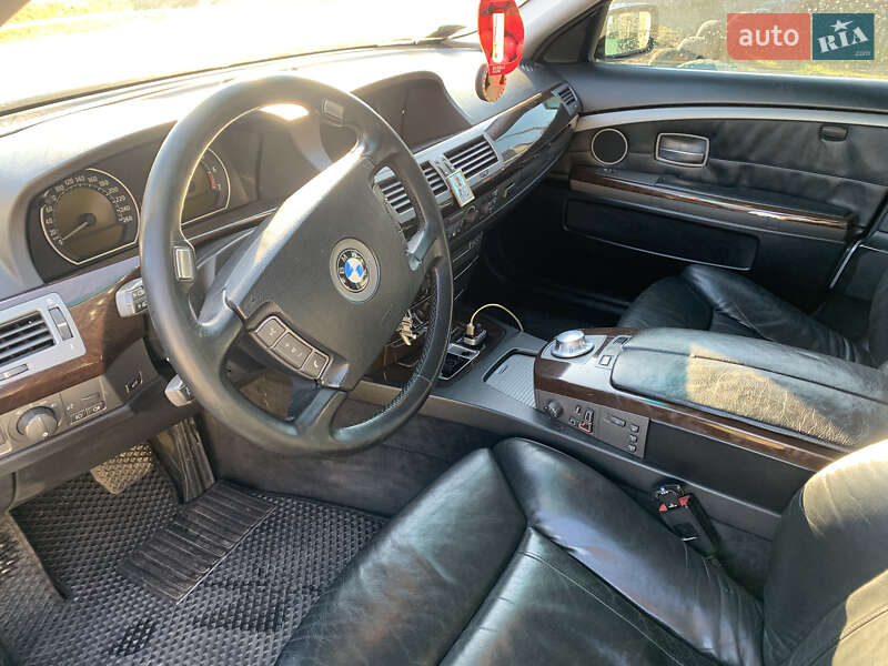 Седан BMW 7 Series 2002 в Сарате