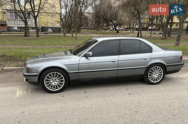 Седан BMW 7 Series 1995 в Днепре