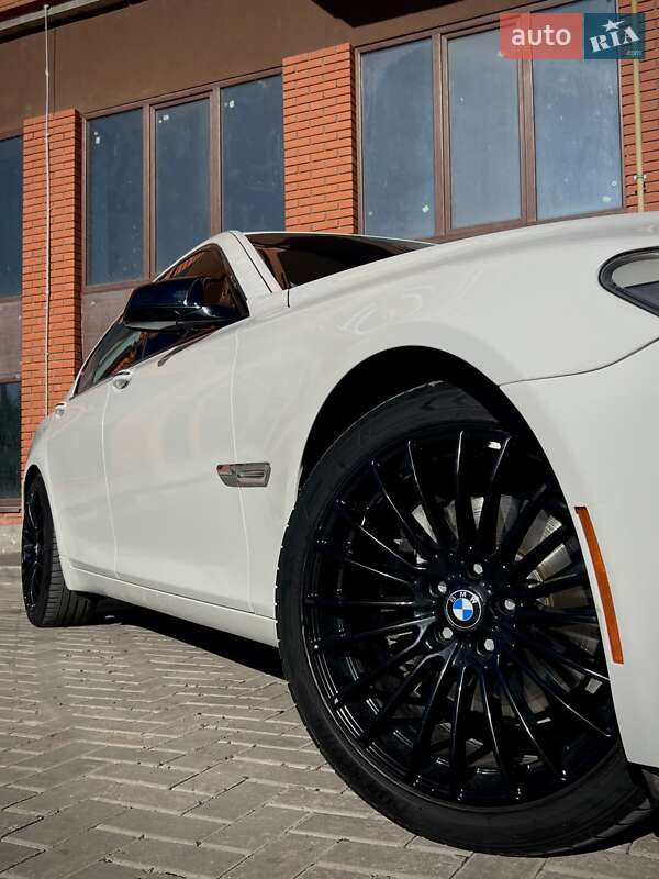 BMW 7 Series 2011