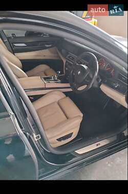 Седан BMW 7 Series 2009 в Ровно