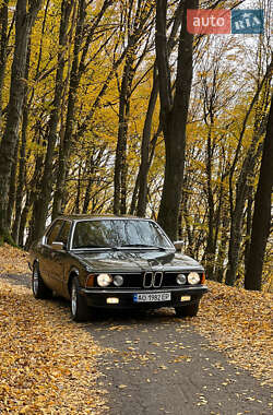 Седан BMW 7 Series 1982 в Хусті