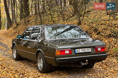 Седан BMW 7 Series 1982 в Хусті