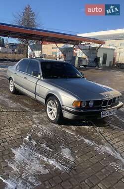 Седан BMW 7 Series 1989 в Долині