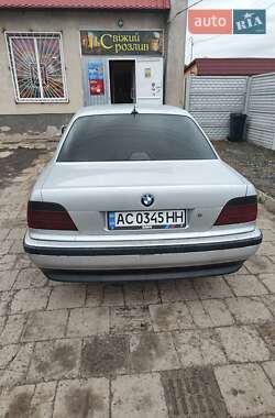 Седан BMW 7 Series 2000 в Іваничах