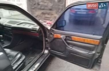 Седан BMW 7 Series 1992 в Києві