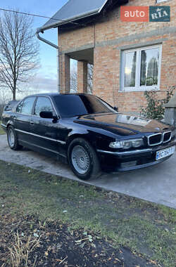 Седан BMW 7 Series 2001 в Рудки