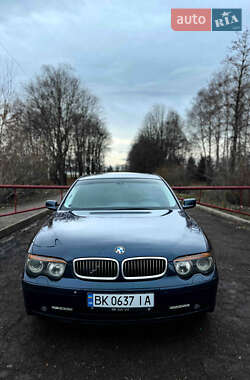 Седан BMW 7 Series 2003 в Дубно