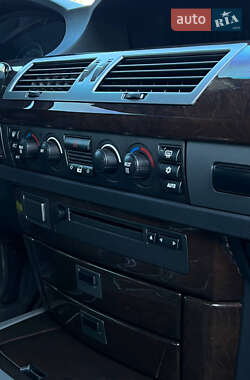 Седан BMW 7 Series 2004 в 