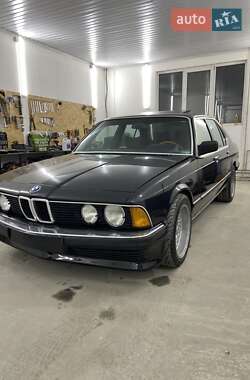 Седан BMW 7 Series 1986 в Іршаві