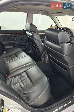 Седан BMW 7 Series 2001 в 