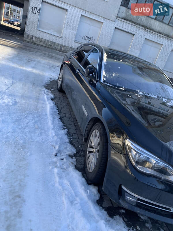 Седан BMW 7 Series 2012 в Львове фото 10 Седан BMW 7 Series 2012 в Львове
