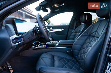 Седан BMW 7 Series 2024 в 
