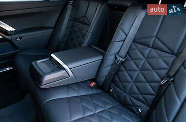 Седан BMW 7 Series 2024 в 
