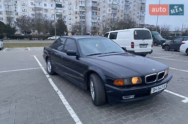 Седан BMW 7 Series 1996 в Южному