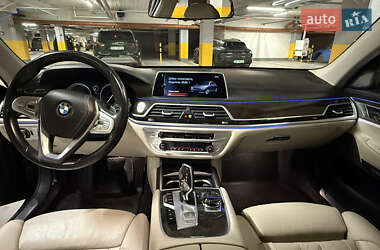 Седан BMW 7 Series 2016 в 