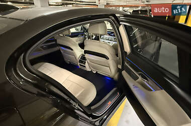Седан BMW 7 Series 2016 в 